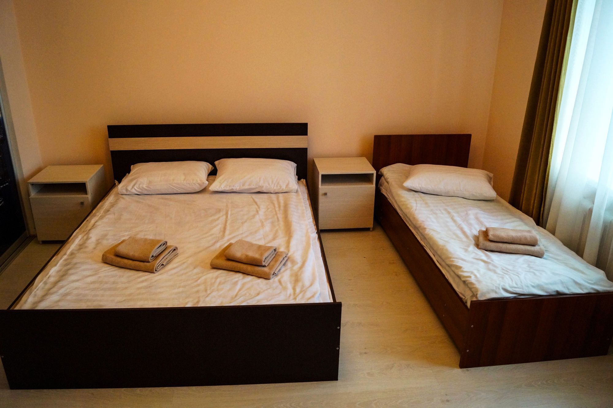 Hostel Nice Travel Astana Exterior foto